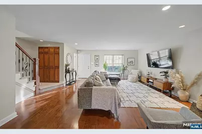 101 Oak Street E7 #E7, Oakland, NJ 07436 - Photo 12