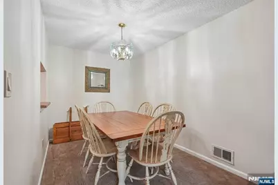 945 Juniper Way, Mahwah, NJ 07430 - Photo 10