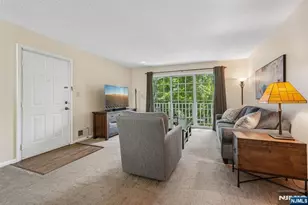 945 Juniper Way, Mahwah, NJ 07430 - Photo 8