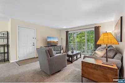 945 Juniper Way, Mahwah, NJ 07430 - Photo 6