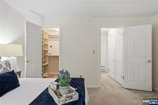 2902 Mark Twain Way, Mahwah, NJ 07430 - Photo 20