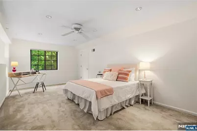 2902 Mark Twain Way, Mahwah, NJ 07430 - Photo 22