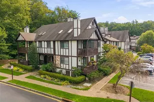 2902 Mark Twain Way, Mahwah, NJ 07430 - Photo 4