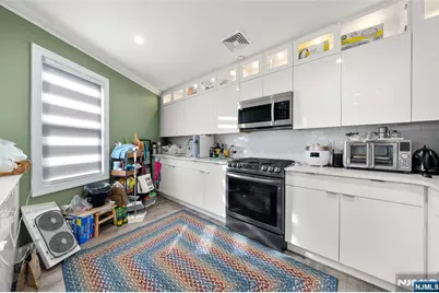 340 Paterson Avenue, East Rutherford, NJ 07073 - Photo 20