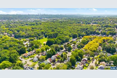 1481 Endicott Terrace, Teaneck Township, NJ 07666 - Photo 30