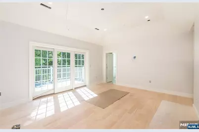 203 Pascack Road, Park Ridge, NJ 07656 - Photo 10
