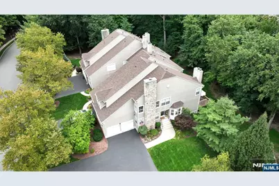 8 Hunter Road, North Haledon, NJ 07508 - Photo 2