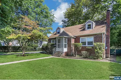 979 River Road, New Milford, NJ 07646 - Photo 1