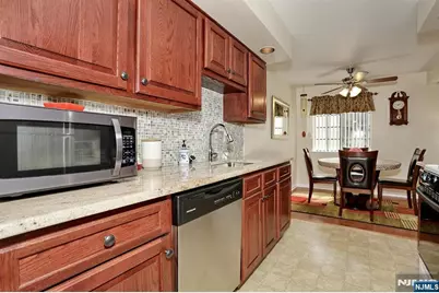 3916 Melville Court 3916 #3916, Mahwah, NJ 07430 - Photo 22