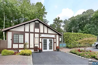3916 Melville Court 3916 #3916, Mahwah, NJ 07430 - Photo 34