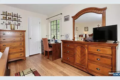 3916 Melville Court 3916 #3916, Mahwah, NJ 07430 - Photo 16