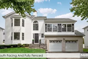 758 Manchester Way, Paramus, NJ 07652 - Photo 2