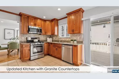758 Manchester Way, Paramus, NJ 07652 - Photo 8