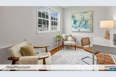 758 Manchester Way, Paramus, NJ 07652 - Photo 10