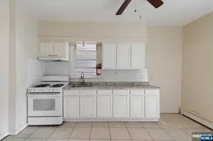 422 Jelliff Ave, Newark, NJ 07112 - Photo 14