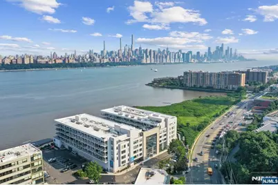 3 Somerset Lane 113 #113, Edgewater, NJ 07020 - Photo 2