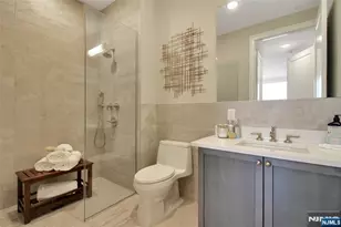 3 Somerset Ln 113, Edgewater, NJ 07020 - Photo 14