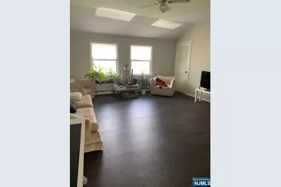 172 W Broad Street, Bergenfield, NJ 07621 - Photo 4