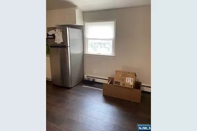 172 W Broad Street, Bergenfield, NJ 07621 - Photo 8