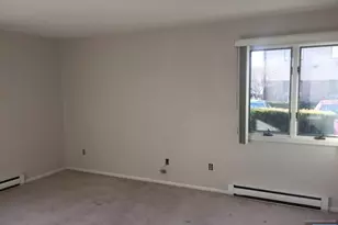 651 Riverside B13, Lyndhurst Township, NJ 07071 - Photo 10