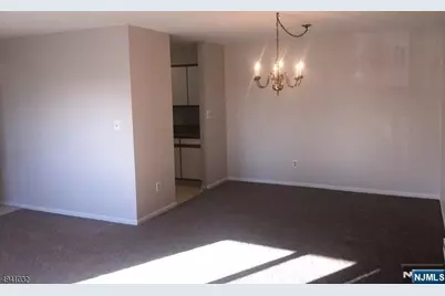 651 Riverside B13 #B13, Lyndhurst Township, NJ 07071 - Photo 6