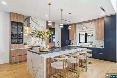 151 Stuart Street, Paramus, NJ 07652 - Photo 18