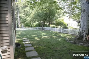 22 Warren Rd, Fair Lawn, NJ 07410 - Photo 34