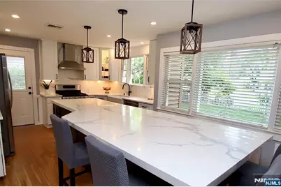 22 Warren Road, Fair Lawn, NJ 07410 - Photo 8