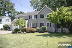 22 Warren Rd, Fair Lawn, NJ 07410 - Photo 2