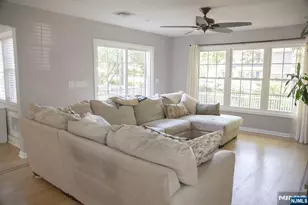 22 Warren Rd, Fair Lawn, NJ 07410 - Photo 10