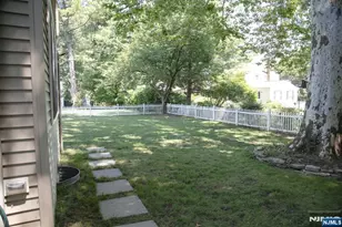 22 Warren Rd, Fair Lawn, NJ 07410 - Photo 34