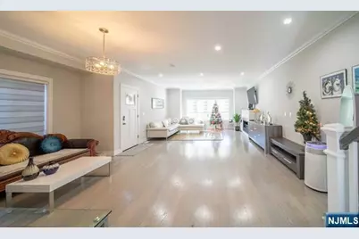 229 6th Street B #B, Fairview, NJ 07022 - Photo 6