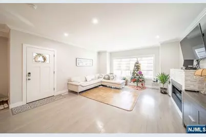 229 6th Street B #B, Fairview, NJ 07022 - Photo 8
