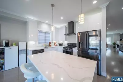 229 6th Street B #B, Fairview, NJ 07022 - Photo 14