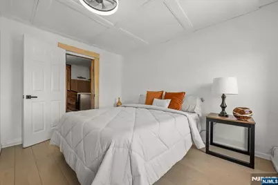 321 1/2 Pavonia Avenue, Jersey City, NJ 07302 - Photo 14