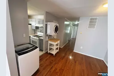 12 Bayview Avenue 1 #1, Jersey City, NJ 07305 - Photo 10