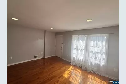 12 Bayview Avenue 1 #1, Jersey City, NJ 07305 - Photo 8