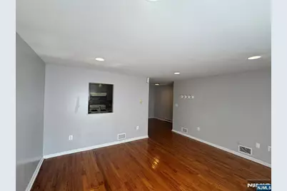 12 Bayview Avenue 1 #1, Jersey City, NJ 07305 - Photo 6