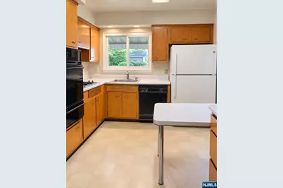 57 Francine, West Caldwell, NJ 07006 - Photo 6