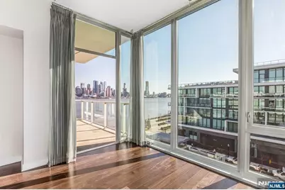 1000 Avenue At Port Imperial 512 #512, Weehawken, NJ 07086 - Photo 2
