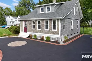 754 Wyckoff Ave, Wyckoff Township, NJ 07481 - Photo 1