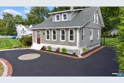 754 Wyckoff Avenue, Wyckoff Township, NJ 07481 - Photo 1