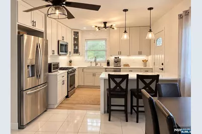 10 Page Avenue 1 #1, Lyndhurst Township, NJ 07071 - Photo 2