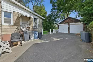 85 Elizabeth Ave, Elmwood Park, NJ 07407 - Photo 36