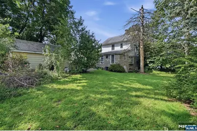 85 Elizabeth Avenue, Elmwood Park, NJ 07407 - Photo 32