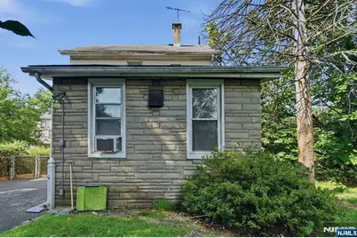 85 Elizabeth Avenue, Elmwood Park, NJ 07407 - Photo 34