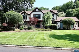 9 Watch Hill Rd, Mahwah, NJ 07430 - Photo 1