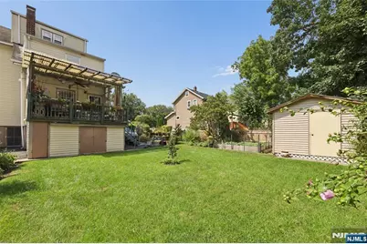 205 Warren Street, Englewood, NJ 07631 - Photo 46