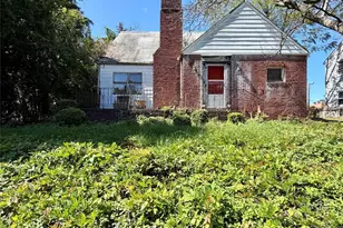 76 Beechwood St, Bergenfield, NJ 07621 - Photo 1