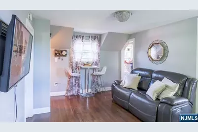 117 Hackensack Avenue, Ridgefield Park, NJ 07660 - Photo 8